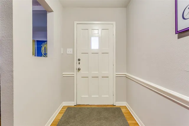 a view of utility room