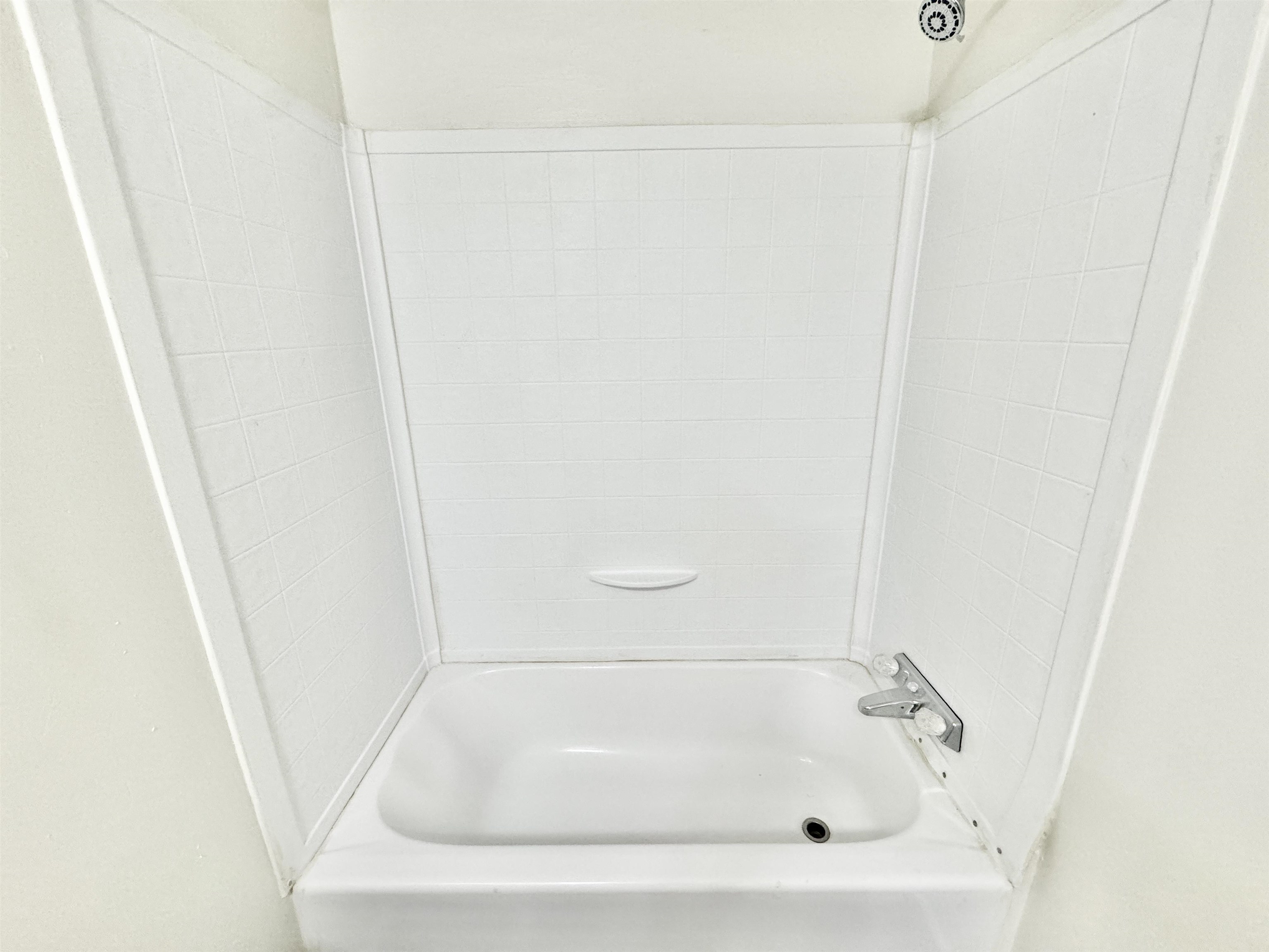 285 Hicks Road Oakland, TN 38060 - Photo 23 of 24 Bathroom with tiled shower / bath