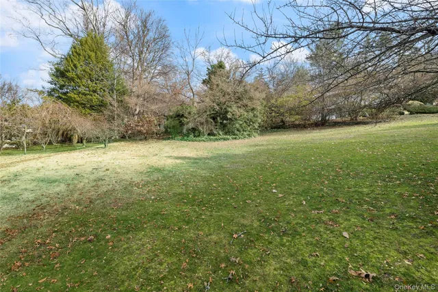 $895,000 | Ladd Road | North Riverdale