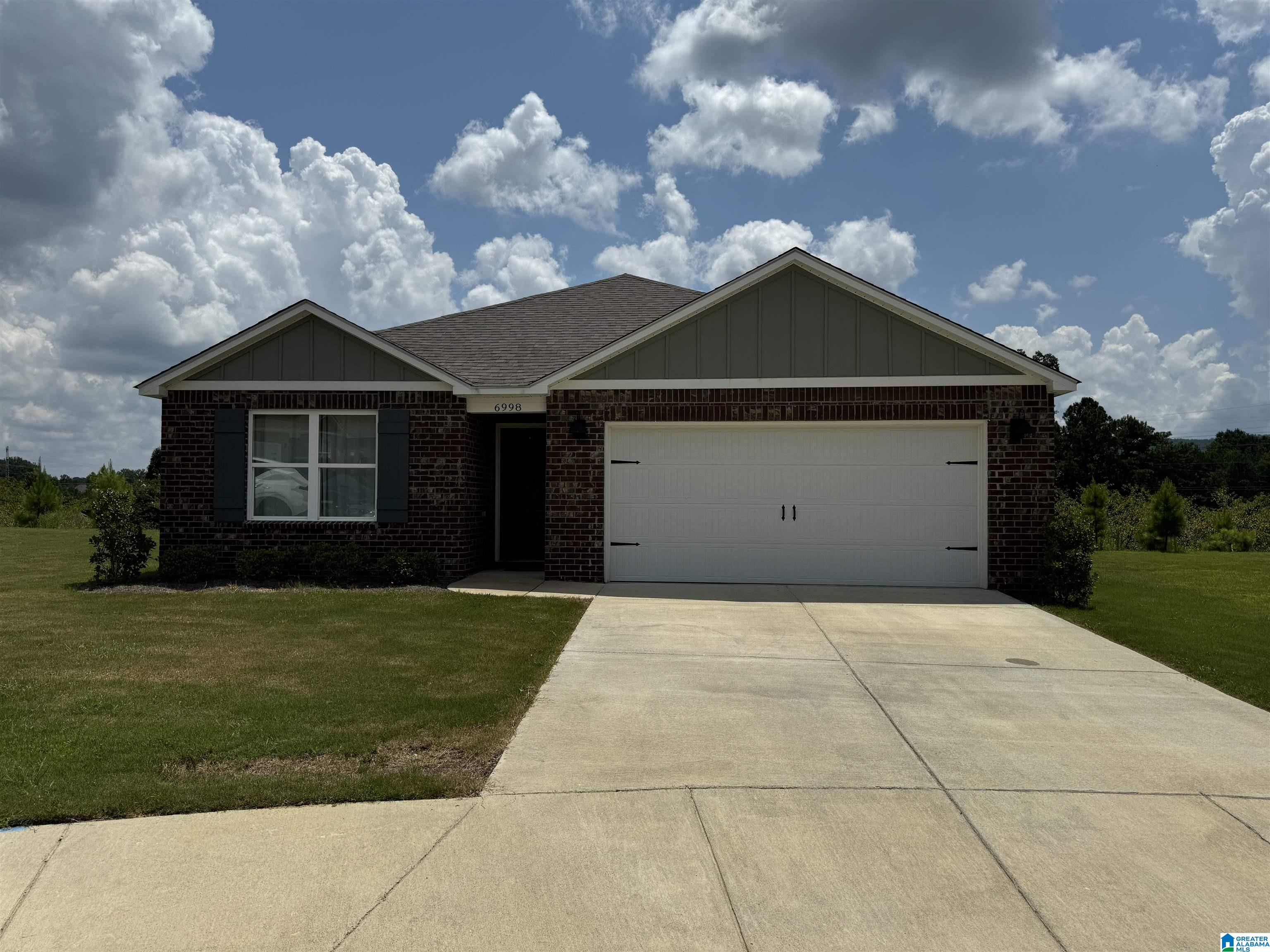 6998 Southern Trace Loop Leeds, AL 35094 - Photo 1 of 35