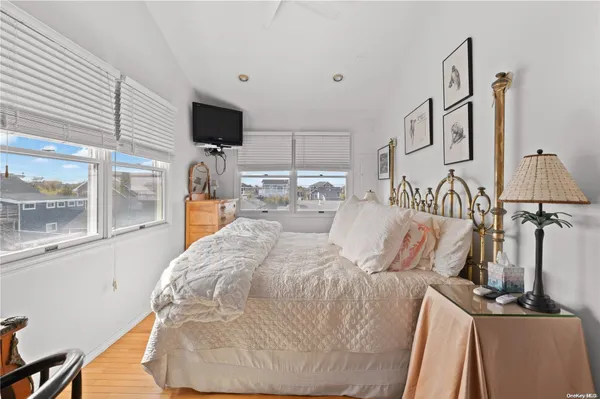 a view of a living room with furniture