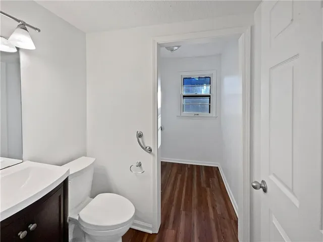 $363,000 | 7821 North Overland Drive, Kansas City, MO 64151