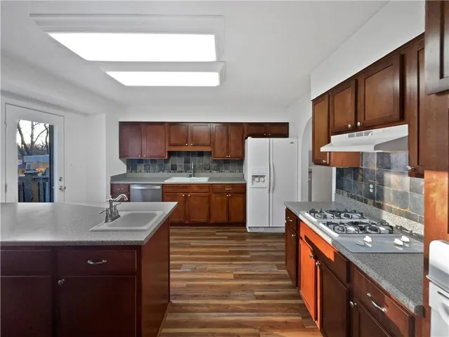 $363,000 | 7821 North Overland Drive, Kansas City, MO 64151