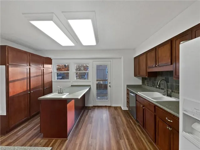 $363,000 | 7821 North Overland Drive, Kansas City, MO 64151