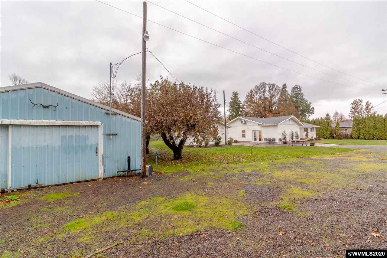 8290 Rickreall Road Rickreall, OR 97371 - Photo 37 of 40 a view of a street in front of house