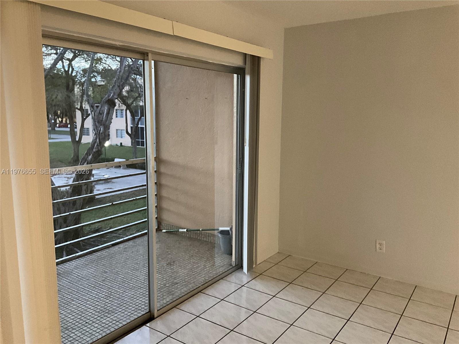 100 Berkley Road, Unit 202 Hollywood, FL 33024 - Photo 9 of 15