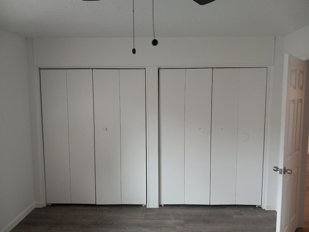 2681 Gessner Road, Unit 402 Houston, TX 77080 - Photo 5 of 11 a view of an empty room