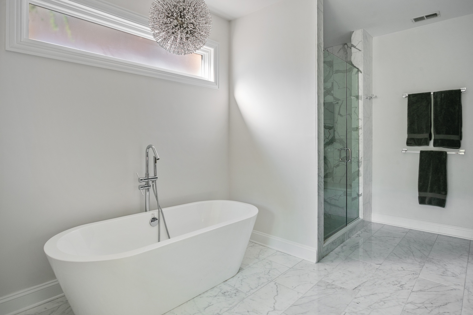 451 West Aldine Avenue, Unit 2 Chicago, IL 60657 - Photo 18 of 39