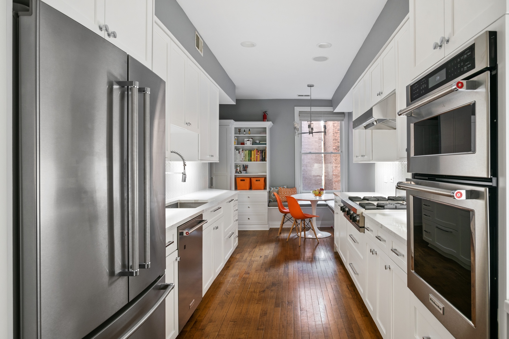 451 West Aldine Avenue, Unit 2 Chicago, IL 60657 - Photo 33 of 39