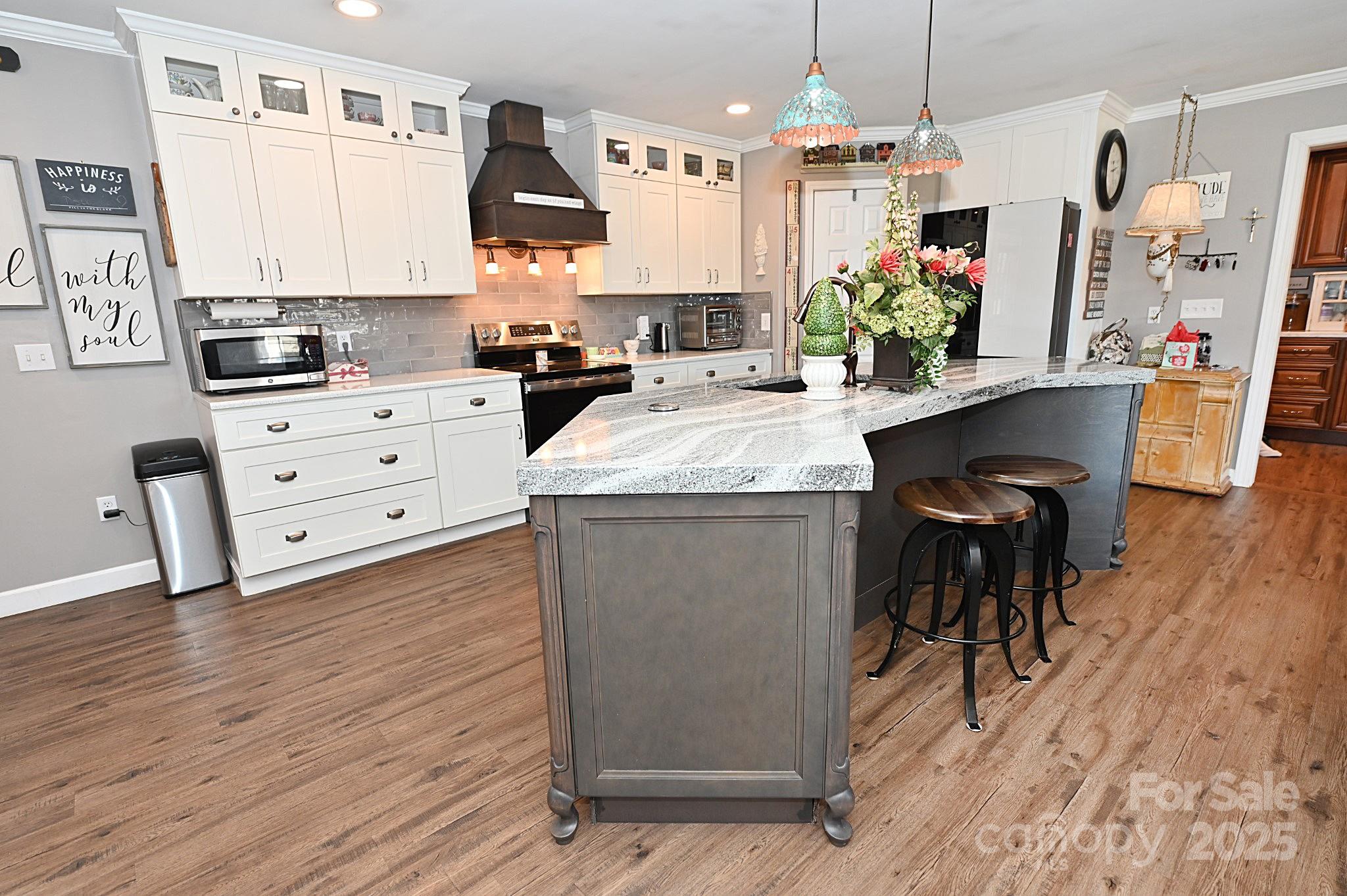 1528 Dry Ponds Road Granite Falls, NC 28630 - Photo 4 of 38 Gallery Image 4