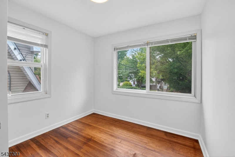 489 Maple Avenue Teaneck, NJ 07666 - Photo 9 of 12