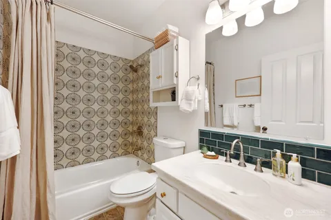 $450,000 | 2110 California Avenue Southwest, Unit C, Seattle, WA 98116