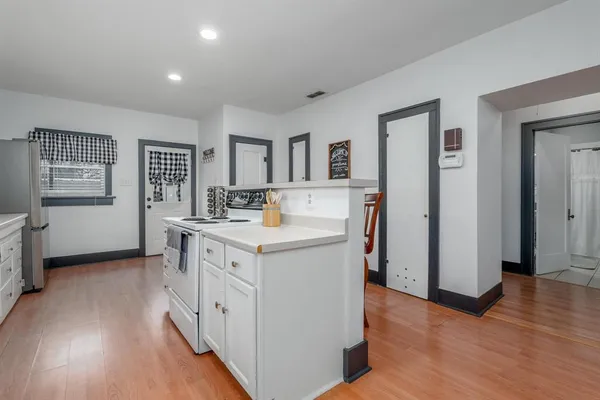 $189,900 | 3302 South 5th Street, Abilene, TX 79605