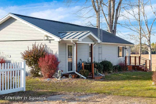 $239,000 | 777 Kaypat Drive, Hope, MI 48628