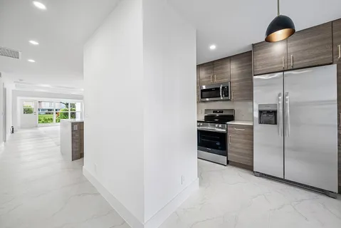 $265,000 | 1541 Northwest 20th Avenue, Unit 101, Delray Beach, FL 33445
