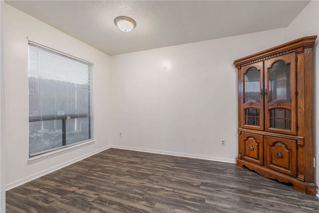 2807 Wildflower Drive, Unit 20 Bryan, TX 77802 - Photo 8 of 16