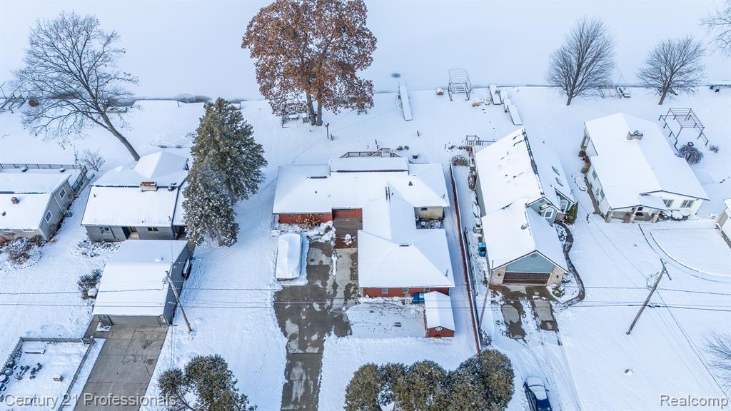 13504 South Horrell Road Fenton, MI 48430 - Photo 1 of 70 Gallery Image 1