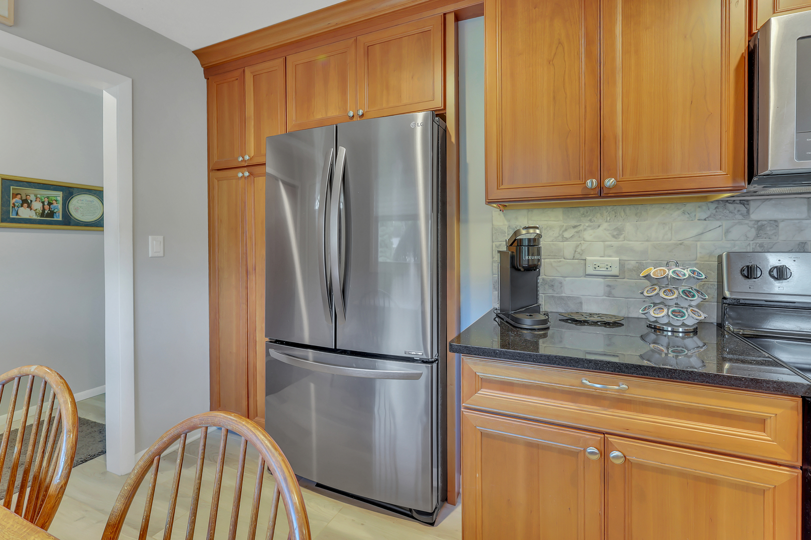 443 Glendale Road Roselle, IL 60172 - Photo 10 of 28
