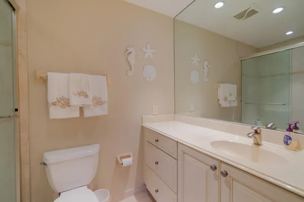 $199,000 | 1042 North Drive, Unit A, Delray Beach, FL 33445
