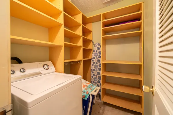 $199,000 | 1042 North Drive, Unit A, Delray Beach, FL 33445