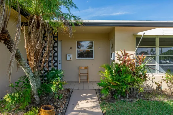 $199,000 | 1042 North Drive, Unit A, Delray Beach, FL 33445