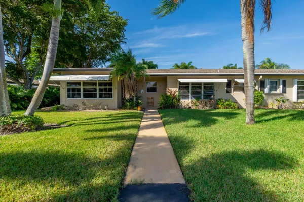 $199,000 | 1042 North Drive, Unit A, Delray Beach, FL 33445