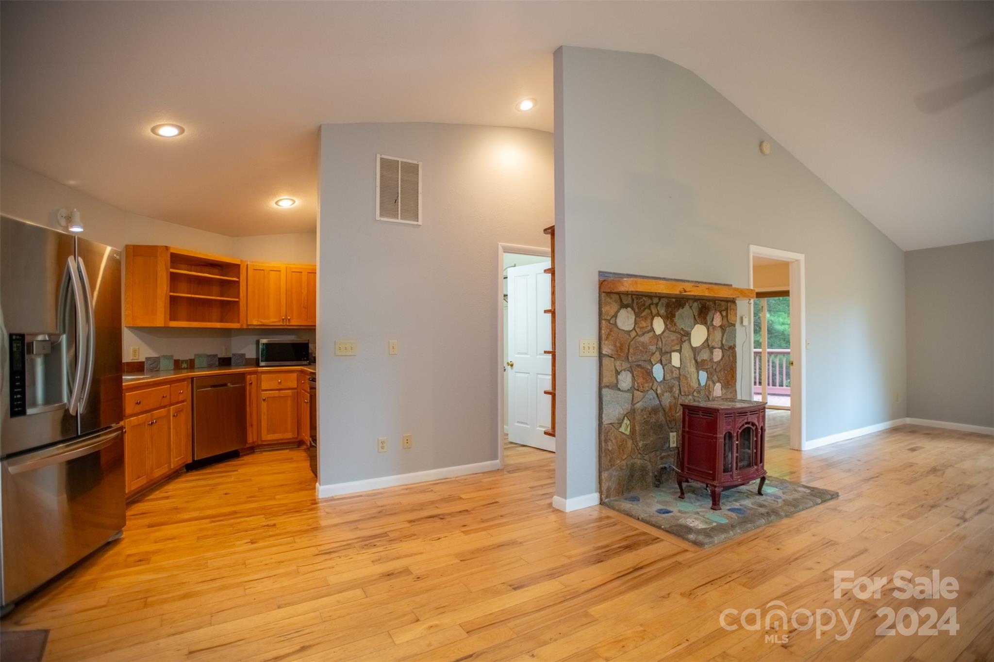 46 Bennett Branch Road Green Mountain, NC 28740 - Photo 12 of 48 Gallery Image 12