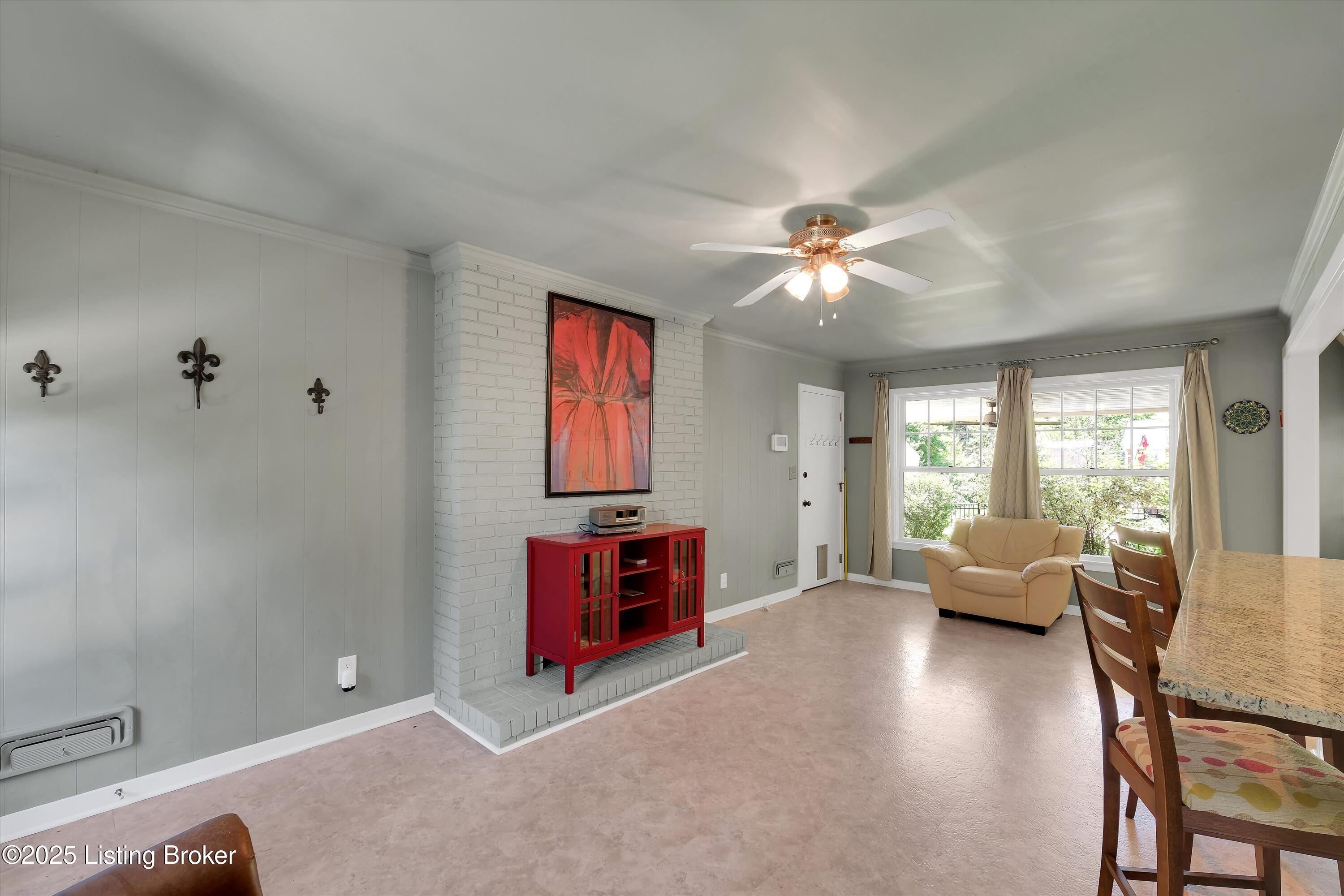 7810 Pine Ridge Road Louisville, KY 40241 - Photo 10 of 49 Family Room