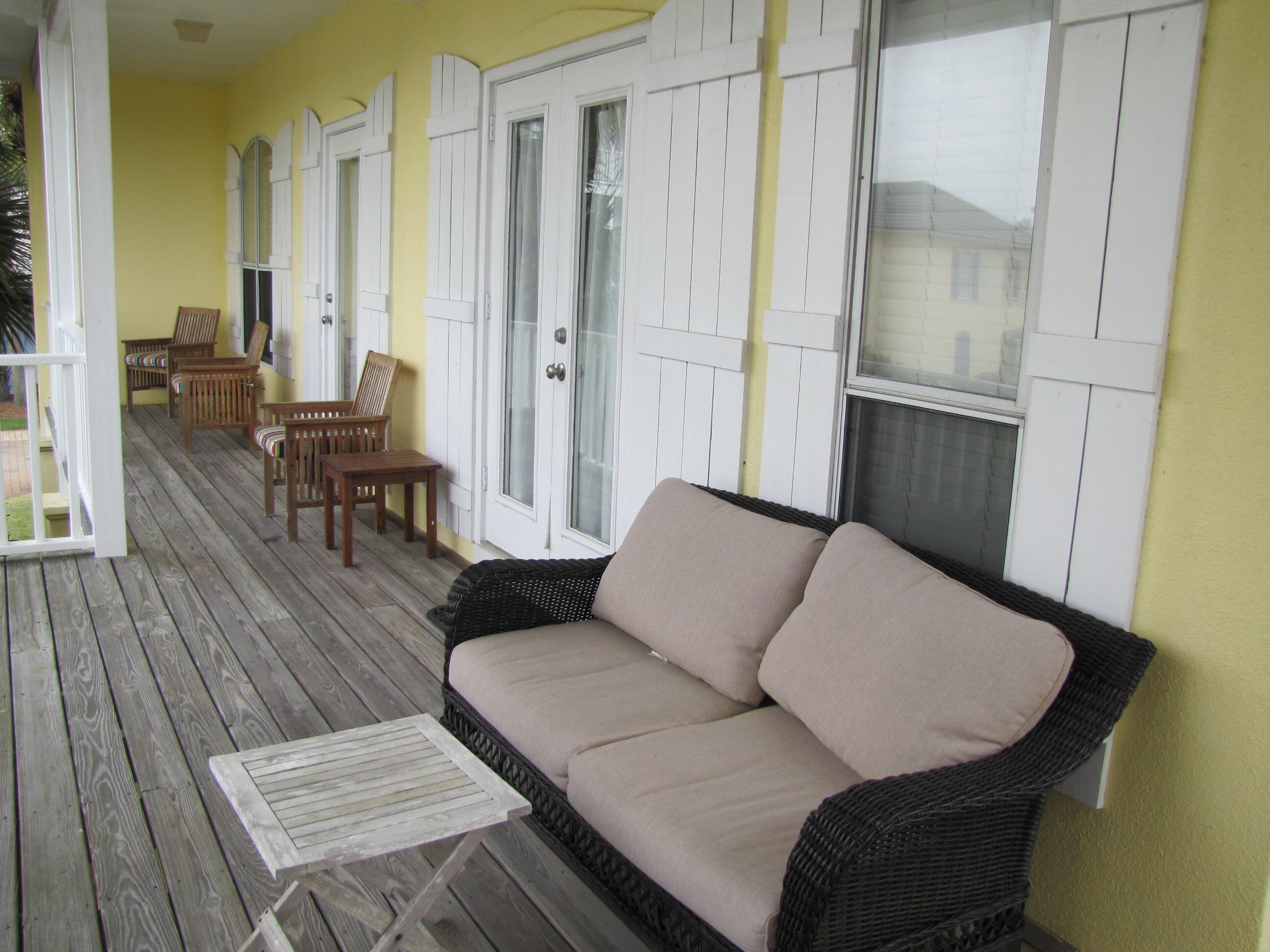 22 Amber Cove Miramar Beach, FL 32550 - Photo 42 of 60 a living room with furniture and a table