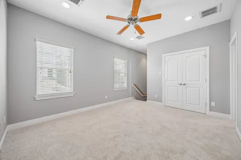 $709,999 | 1022 East 27th Street, Houston, TX 77009