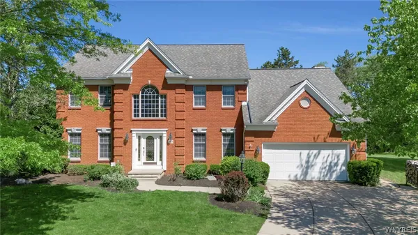 $679,900 | 8578 The Meadows South, Clarence, NY 14051