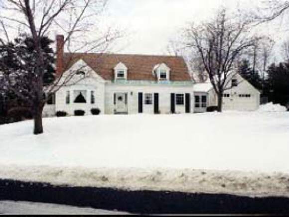 160 Ridge Road Manchester, NH 03104 - Photo 1 of 1