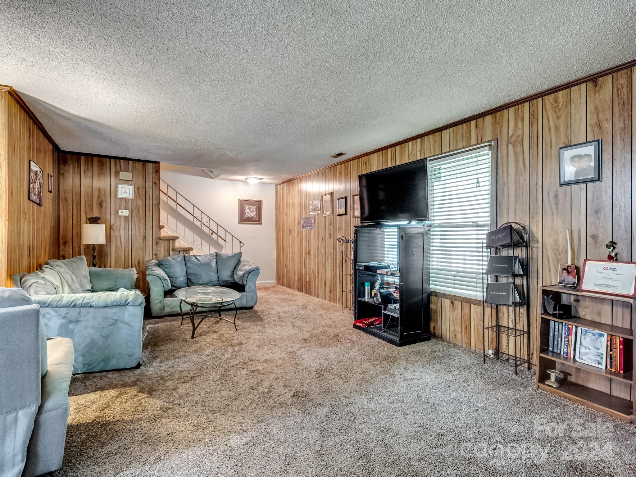 501 King Edward Road Charlotte, NC 28211 - Photo 17 of 26