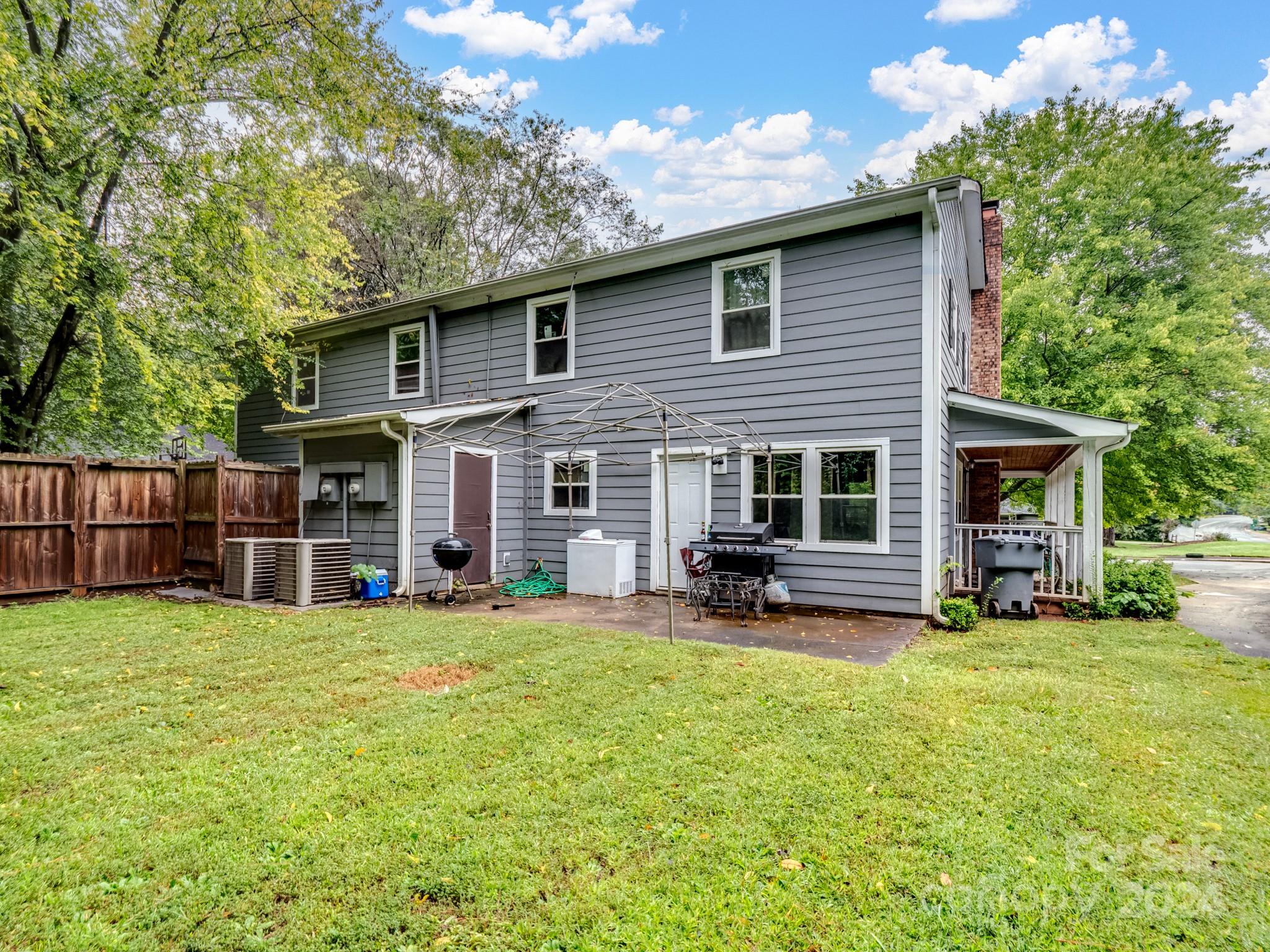 501 King Edward Road Charlotte, NC 28211 - Photo 23 of 26