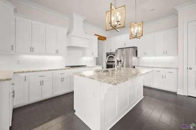 $520,000 | 5146 Cheneau Lane, Baton Rouge, LA 70808