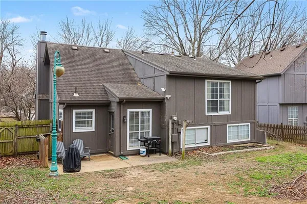 $380,000 | 1126 East Charlotte Town Road, Olathe, KS 66061