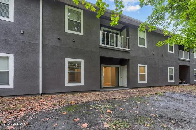 a cars parked in front of a house