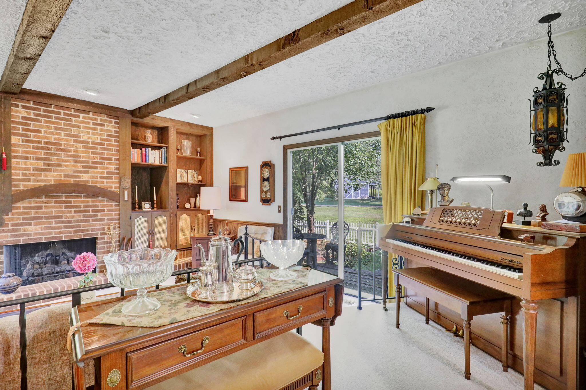 16092 Center Road East Lansing, MI 48823 - Photo 15 of 38 Photo 14