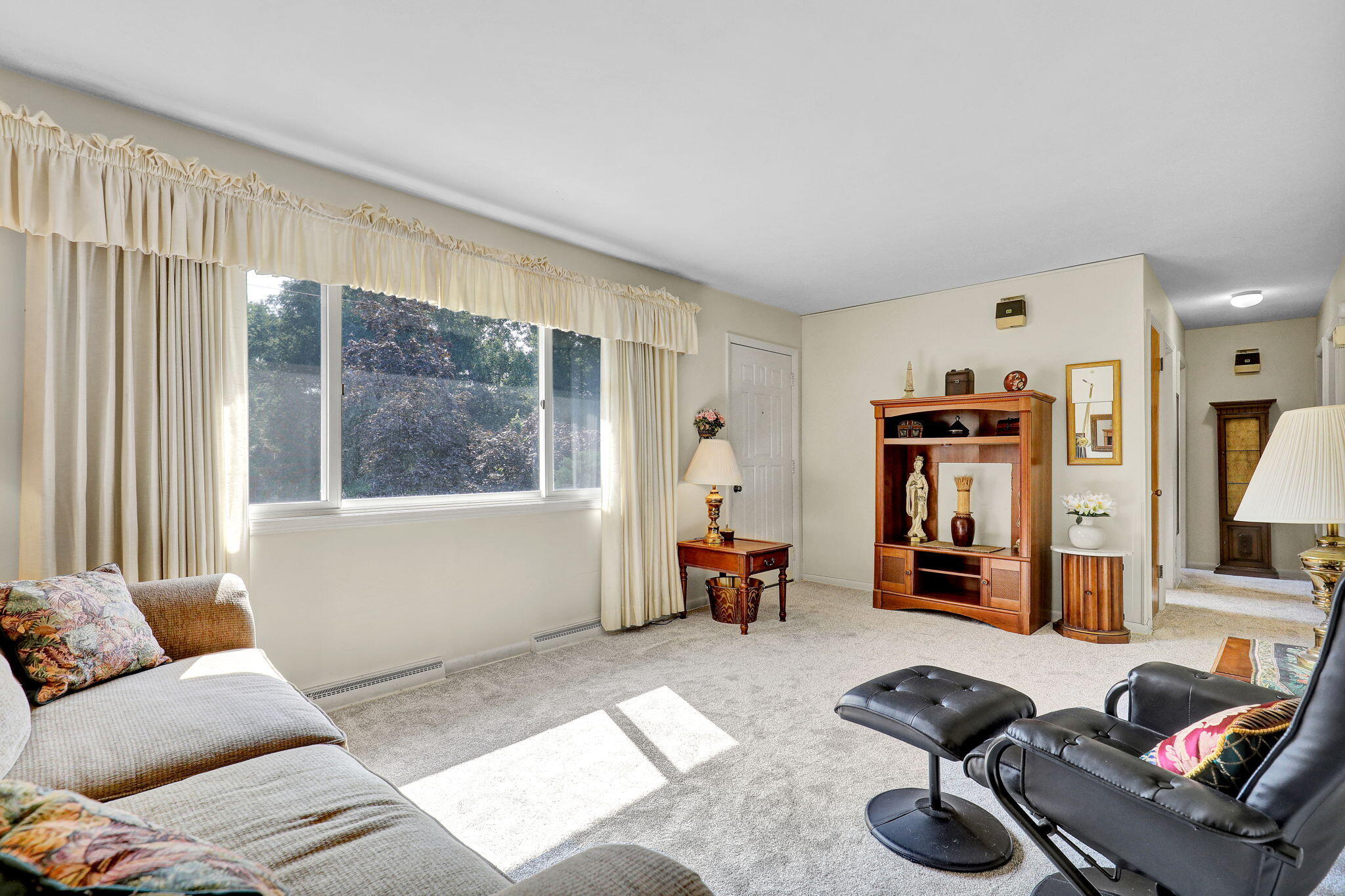 16092 Center Road East Lansing, MI 48823 - Photo 6 of 38 Photo 5