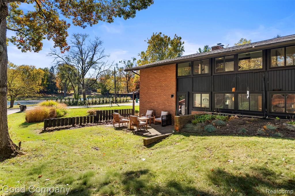 29604 Highmeadow Road Farmington Hills, MI 48334 - Photo 38 of 45