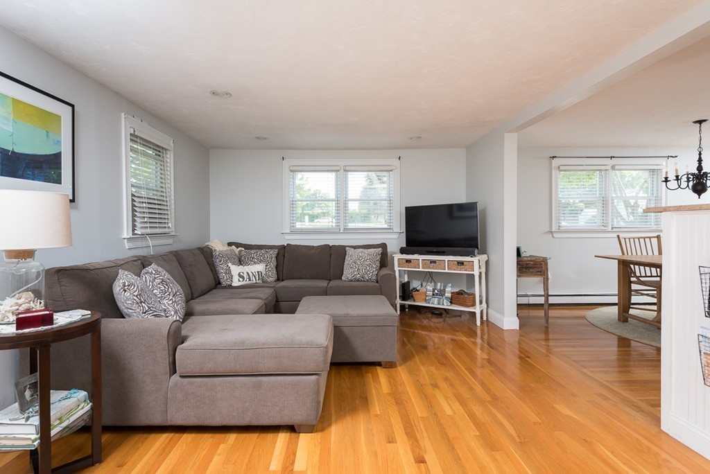 232 Stockbridge Road Scituate, MA 02066 - Photo 10 of 22 Gallery Image 10