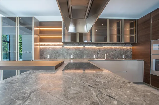 $36,900 | 345 West 46th Street, Unit 345, Miami Beach, FL 33140