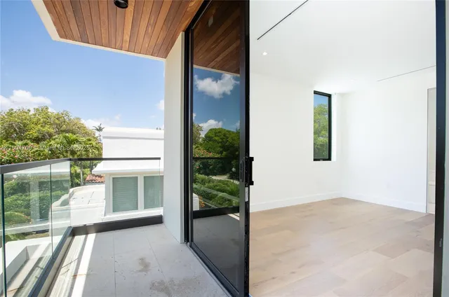 $36,900 | 345 West 46th Street, Unit 345, Miami Beach, FL 33140