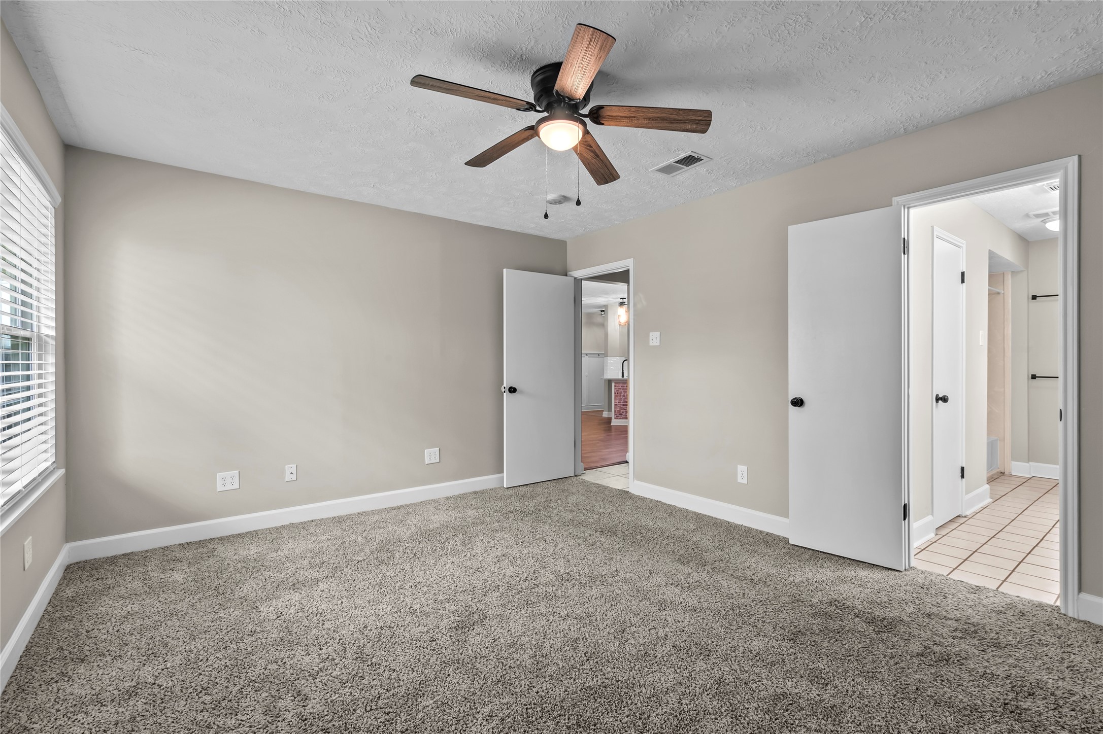 2124 Tower Bridge Road Pearland, TX 77581 - Photo 10 of 24