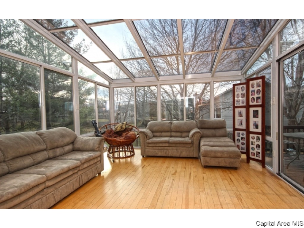 4000 Springer Lane Springfield, IL 62711 - Photo 11 of 34