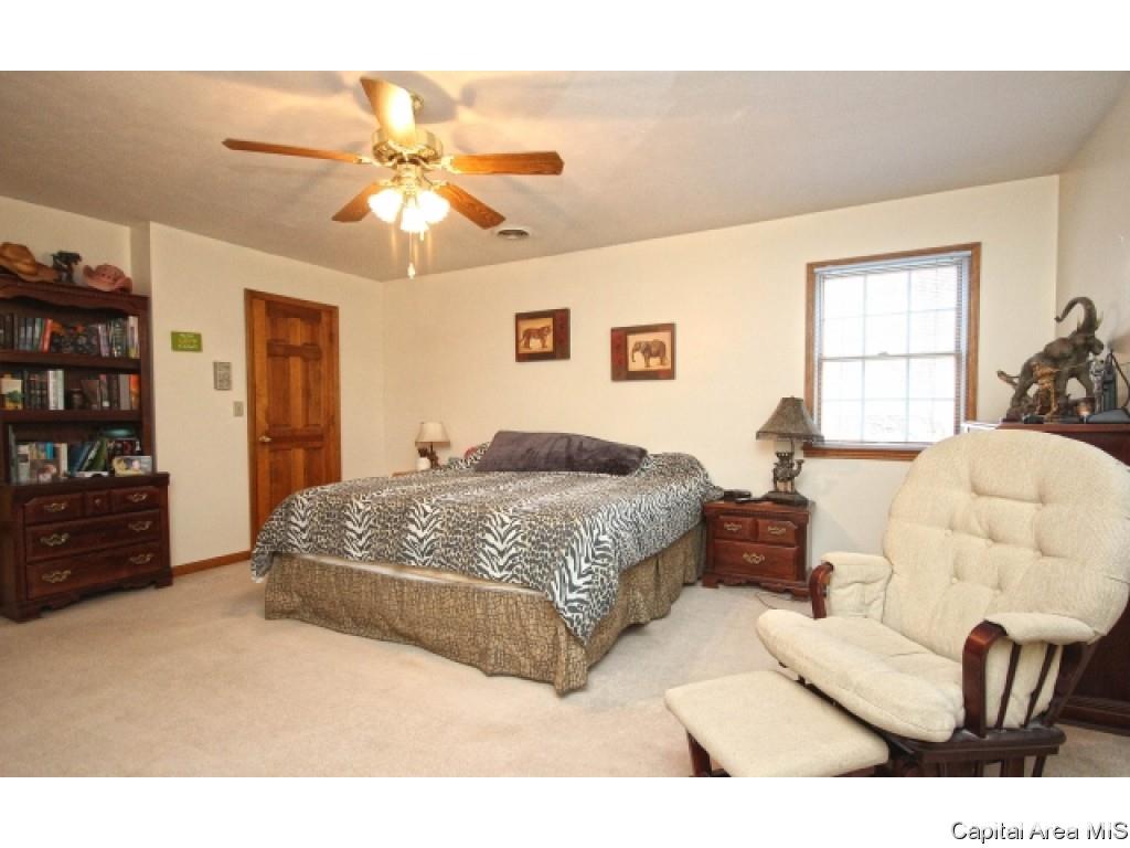 4000 Springer Lane Springfield, IL 62711 - Photo 21 of 34