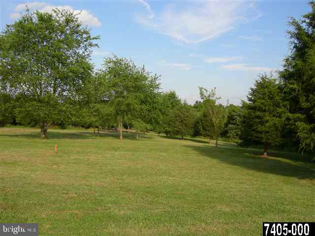 180 Swetland Road, Unit 2 Gettysburg, PA 17325 - Photo 2 of 10