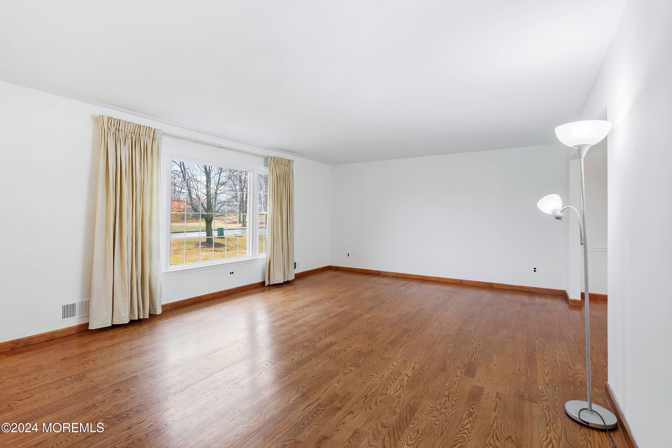 2 Michael McCorristin Road Hamilton Square, NJ 08690 - Photo 7 of 35 08-Family 1A