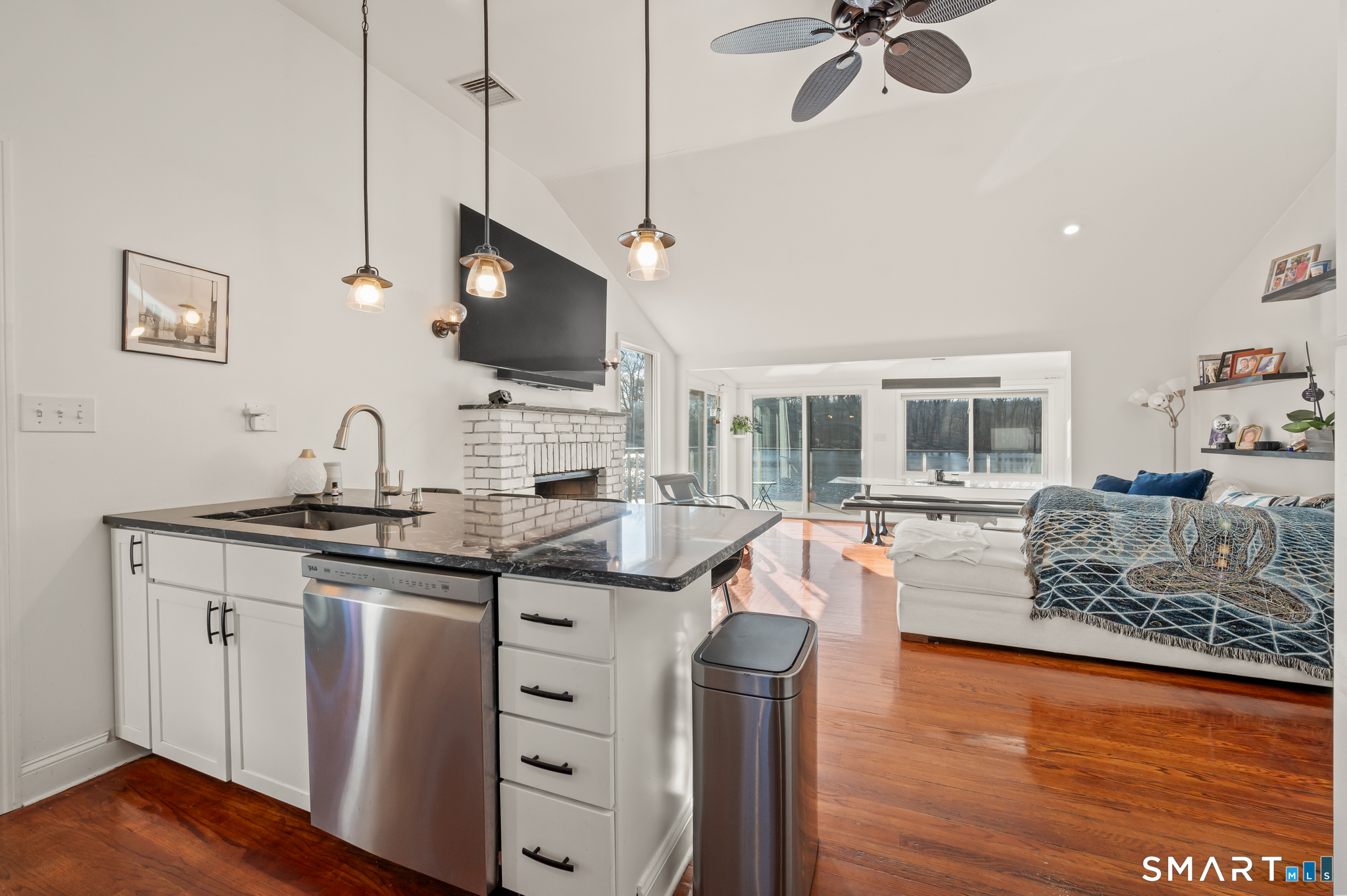 4 Martin Trail Wallingford, CT 06492 - Photo 8 of 40