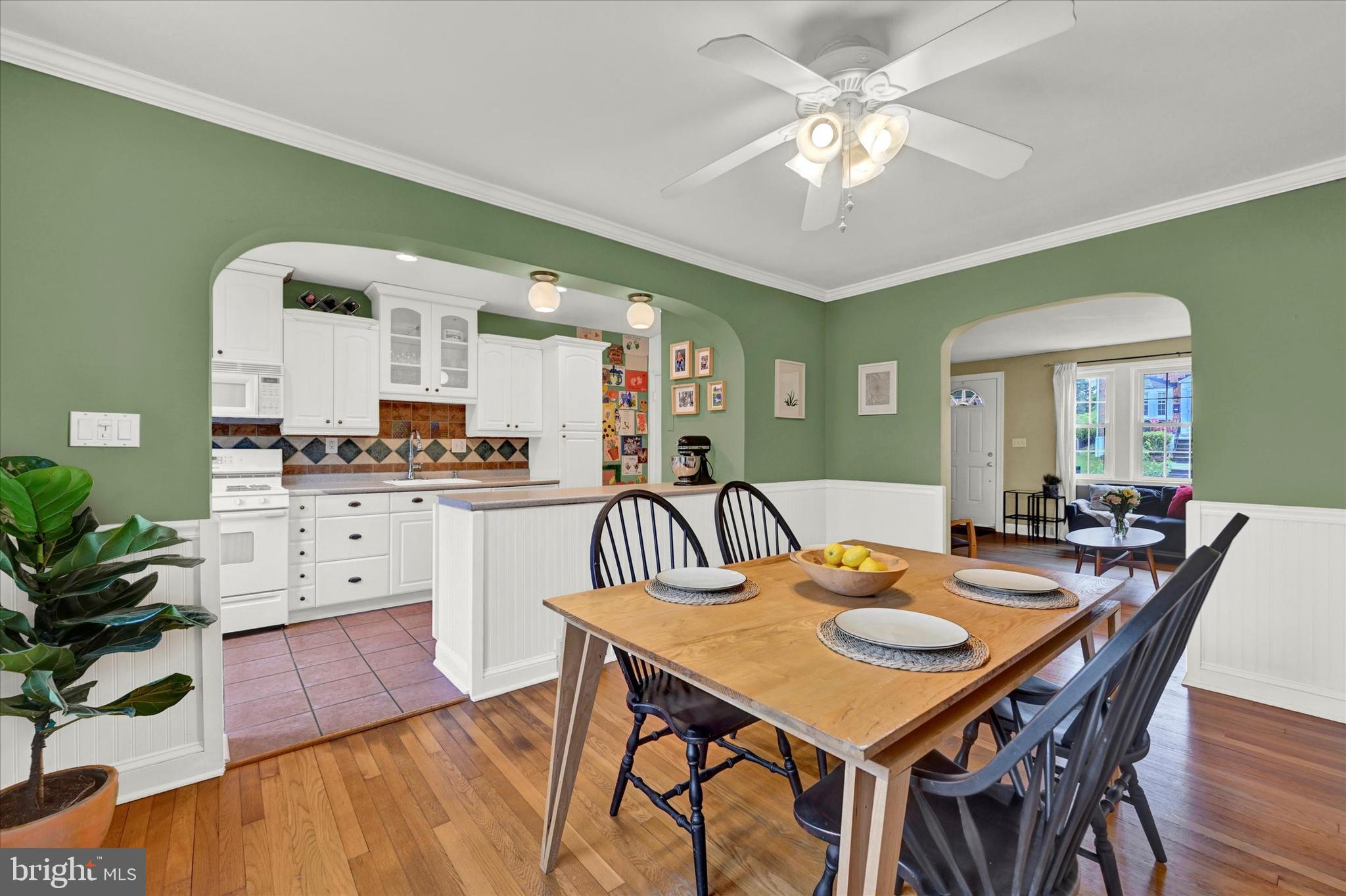 328 Overbrook Road Baltimore, MD 21212 - Photo 6 of 29